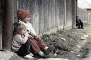 ALARMANT România țara copiilor fără părinți