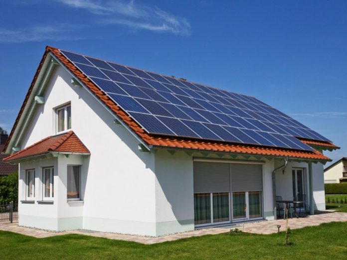 Panouri fotovoltaice casa