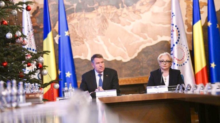 Breaking News / Viorica Dăncilă îl anunţă pe preşedinte că NU RENUNȚĂ la Olguţa Vasilescu şi Mircea Drăghici