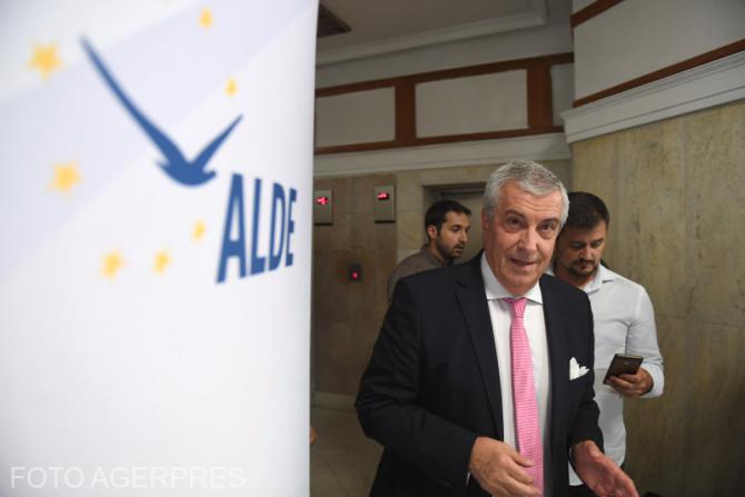 Tăriceanu i-a trimis o scrisoare lui Iohannis după ce Dăncilă i-a propus miniștri din ALDE
