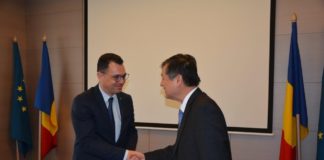 oprea Întâlnirea cu E.S. Kim Eun-joong