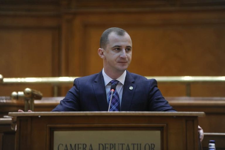 Alfred Simonis îi calcă pe urme lui Marcel Ciolacu, va demisiona din Parlament