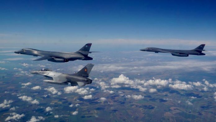 bombardiere strategice americane B-1B Lancer