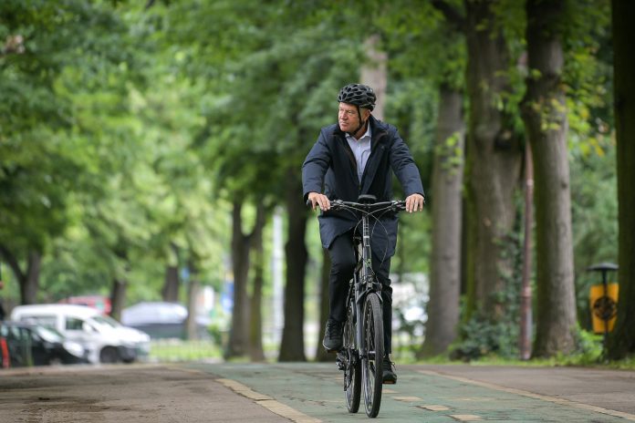 Iohannis bicicleta