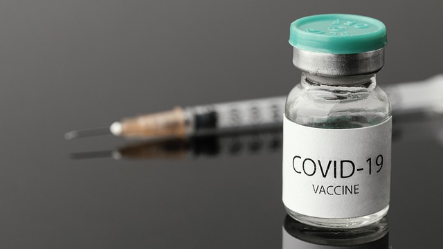 O nouă tranșă de vaccin produs de Pfizer sosește luni în țară