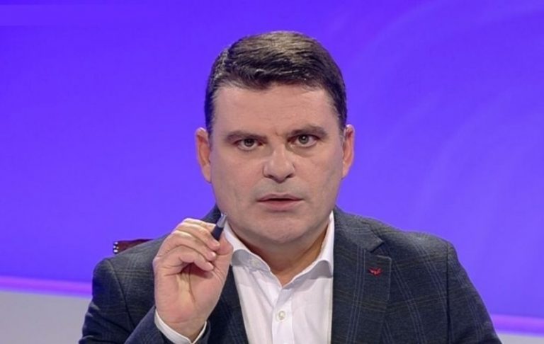 Jurnalistul Radu Tudor spune că PNL blochează negocierile cu PSD; liberalii vor acum „şi pe mama şi pe tata”