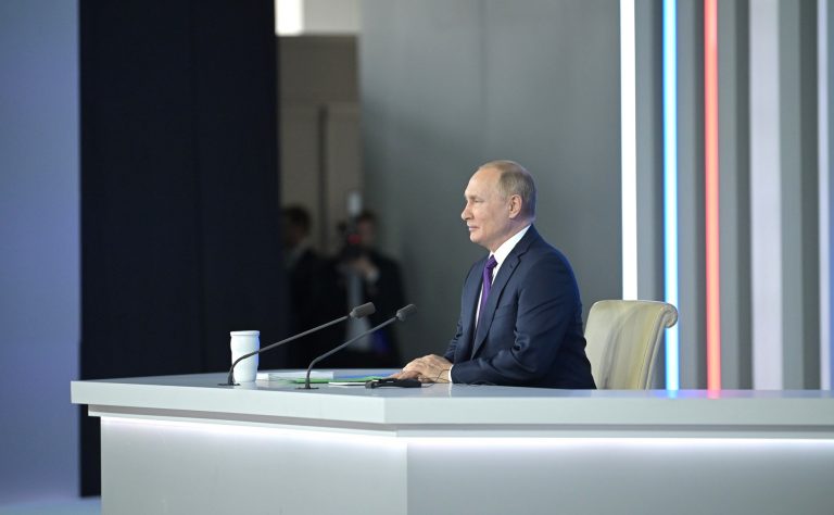Conferinţa de presă anuală a președintelui rus / Putin anunță o creştere a PIB-ului Rusiei de 4,5%; Economia Rusiei îşi revine mai rapid decât în alte ţări