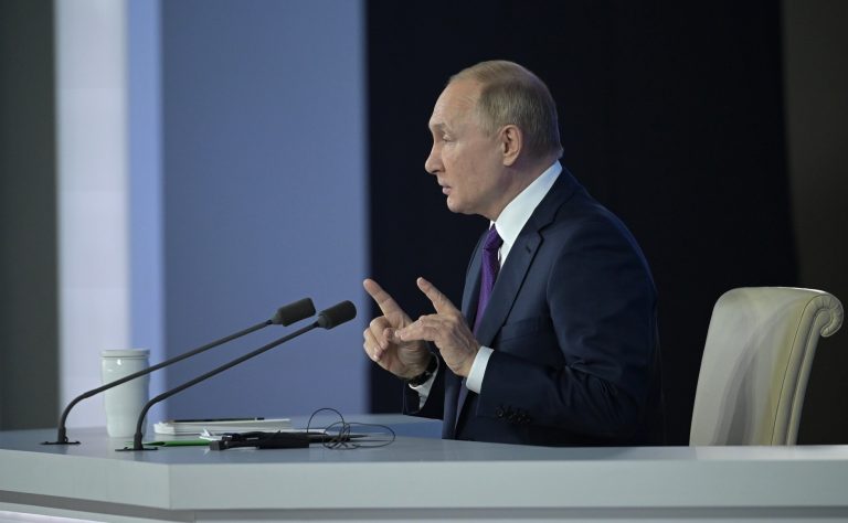 Conferinţa de presă anuală a preşedintelui Putin: NU Rusia este de vină pentru preţurile mari la gaze în Europa