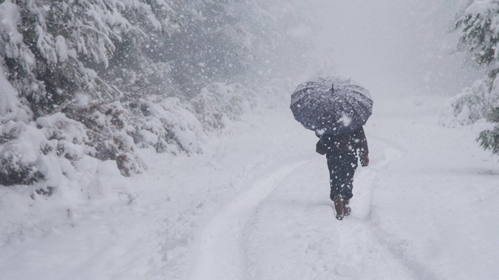 Code Orange advisory of heavy snowfall in seven northern counties, half of country in grip of winter weather