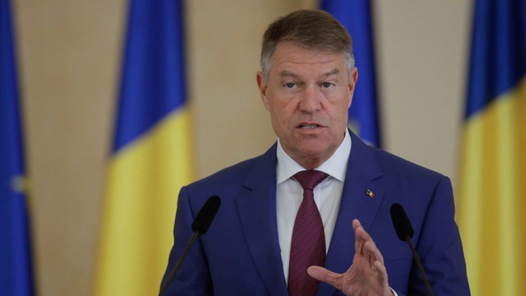 Iohannis: May the Holy Easter strengthen us in faith and hope