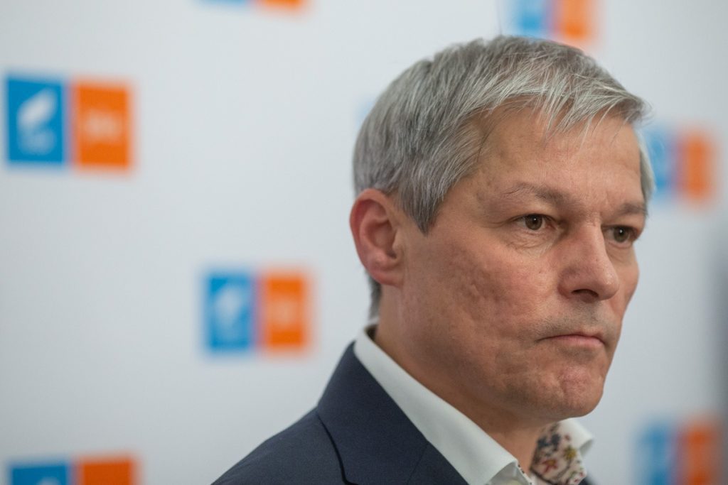 MEP Ciolos: I am interested in a presidential candidacy, but I do not rule out a European parliamentary candidacy