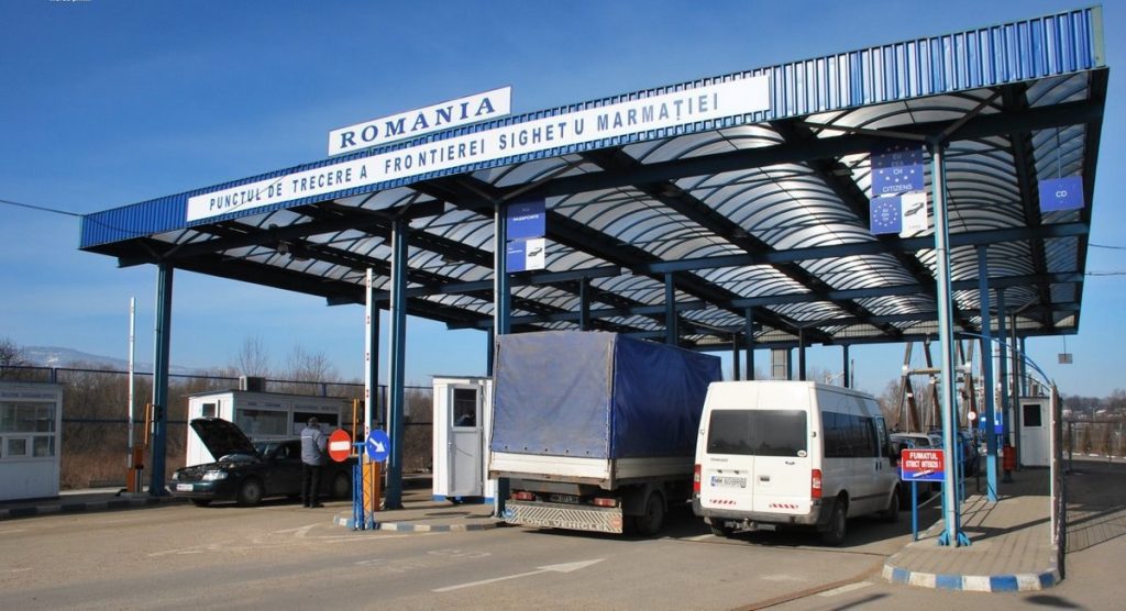 Approximatly 76,000 travelers, including almost 8,600 Ukrainians, cross into Romania in past 24 hrs