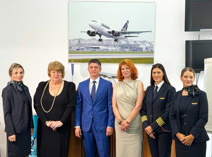 The second Boeing 737 MAX aircraft in TAROM’s fleet will bear the name ‘Ivan Patzaichin’
