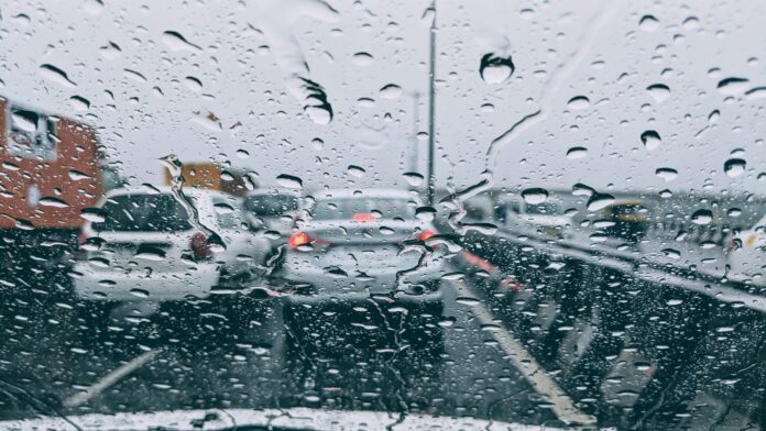 Weather changes dramatically. Heatwaves alternate with sudden cooling and storms